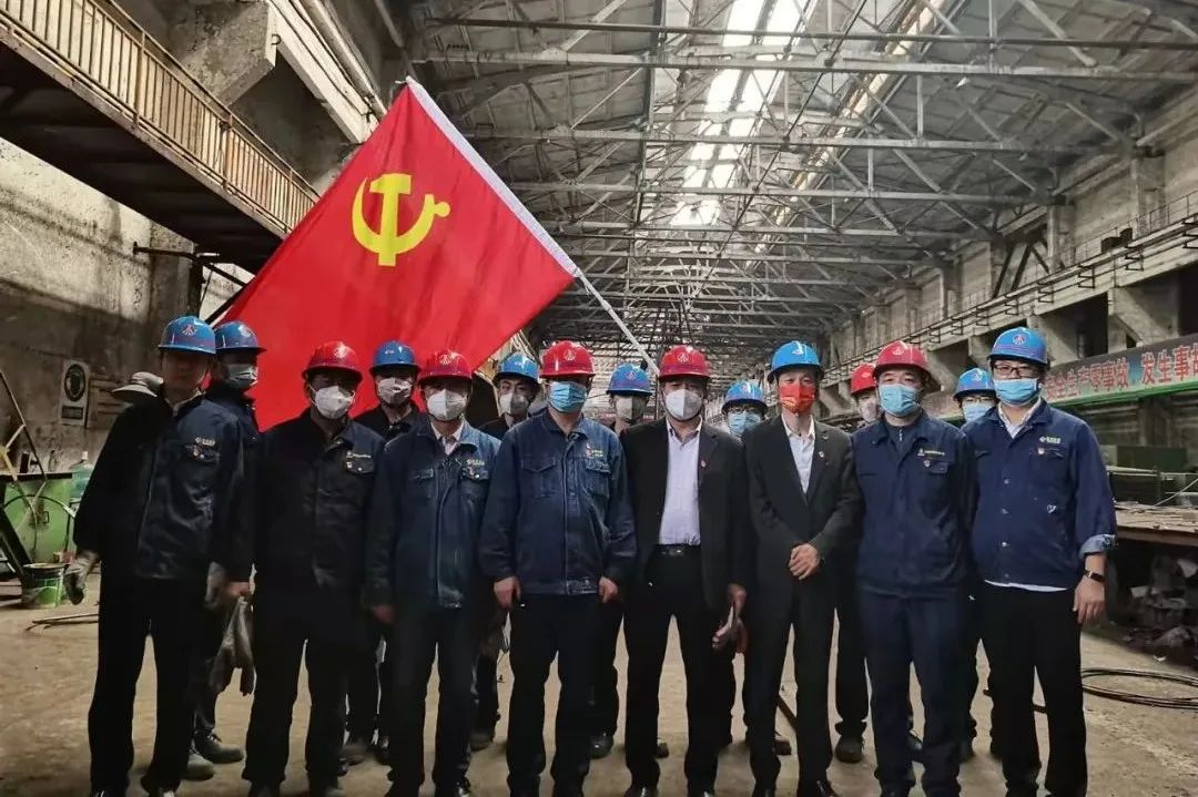 走在奮斗的春光里——鋼加公司生產(chǎn)見(jiàn)聞 走在奮斗的春光里——鋼加公司生產(chǎn)見(jiàn)聞