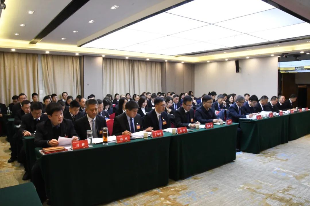 龍鋼集團(tuán)召開四屆四次職工(會員)代表大會暨2025年工作會 龍鋼集團(tuán)召開四屆四次職工(會員)代表大會暨2025年工作會