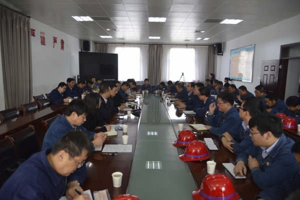 李永剛深入基層調(diào)研把脈職工思想動態(tài) 李永剛深入基層調(diào)研把脈職工思想動態(tài)