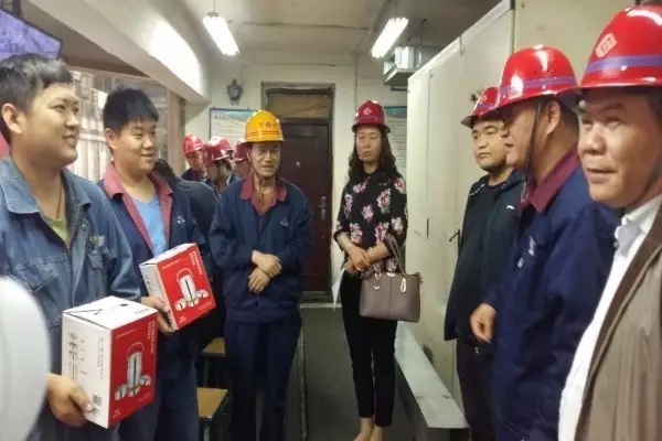 集團公司開展韓城片區(qū)崗位應(yīng)急措施演練 集團公司開展韓城片區(qū)崗位應(yīng)急措施演練