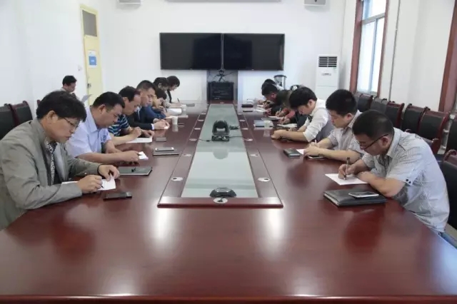 龍鋼集團(tuán)對(duì)擬提任干部進(jìn)行任前廉政法規(guī)考試和集體談話 龍鋼集團(tuán)對(duì)擬提任干部進(jìn)行任前廉政法規(guī)考試和集體談話