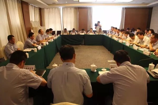 龍鋼集團(tuán)公司召開黨風(fēng)廉政建設(shè)工作座談會(huì) 龍鋼集團(tuán)公司召開黨風(fēng)廉政建設(shè)工作座談會(huì)