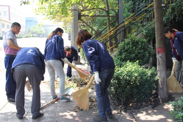 同興公司組織開(kāi)展機(jī)關(guān)管理人員義務(wù)勞動(dòng) 同興公司組織開(kāi)展機(jī)關(guān)管理人員義務(wù)勞動(dòng)