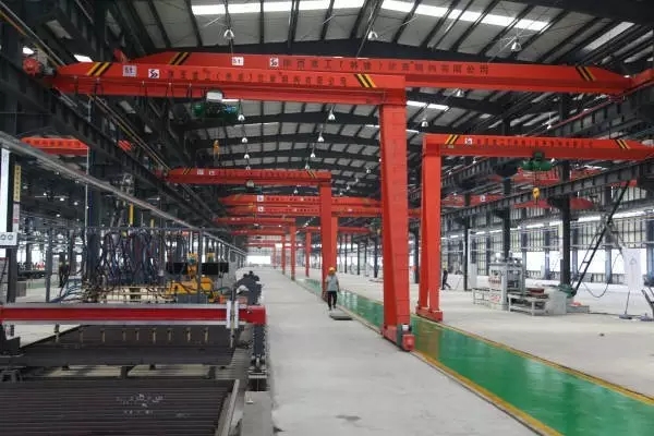 中國西部綠色建筑基地鋼構(gòu)項目建成投產(chǎn) 中國西部綠色建筑基地鋼構(gòu)項目建成投產(chǎn)