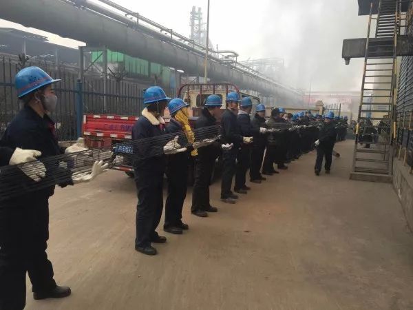 華富公司全員會(huì)戰(zhàn) 助推脫硫建設(shè)步伐 華富公司全員會(huì)戰(zhàn) 助推脫硫建設(shè)步伐