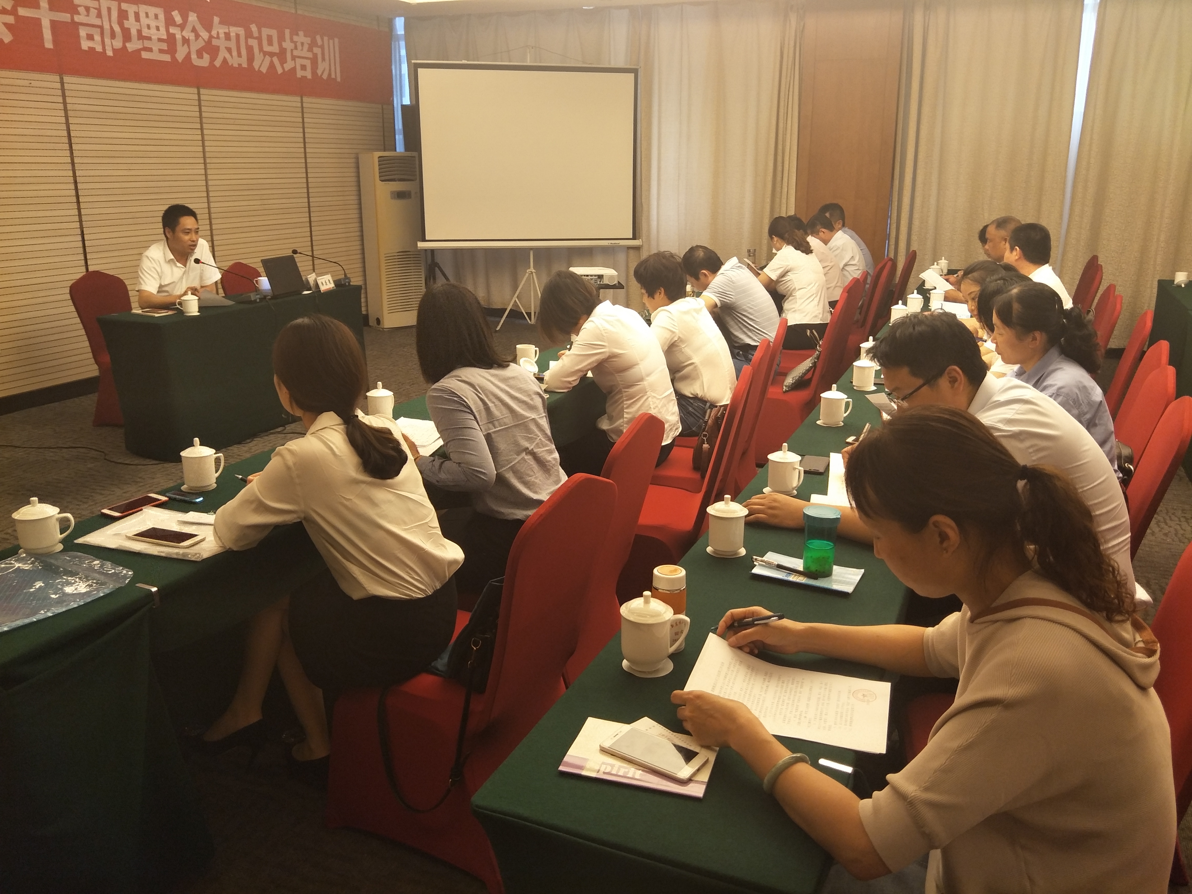 龍鋼集團召開2018年二季度工會主席例會 龍鋼集團召開2018年二季度工會主席例會