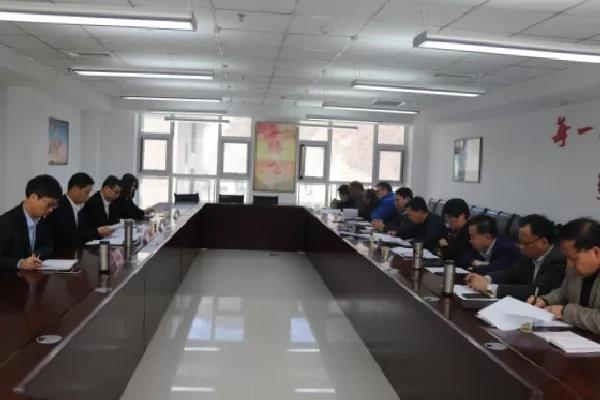 楊召朋指導大西溝礦業(yè)公司2018年度領(lǐng)導班子專題民主生活會 楊召朋指導大西溝礦業(yè)公司2018年度領(lǐng)導班子專題民主生活會