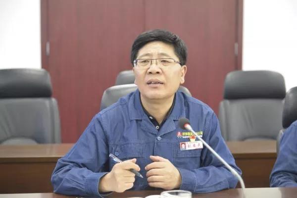 楊召朋陪同西安市政道橋建設(shè)公司薛健一行調(diào)研鋼渣處理項(xiàng)目 楊召朋陪同西安市政道橋建設(shè)公司薛健一行調(diào)研鋼渣處理項(xiàng)目