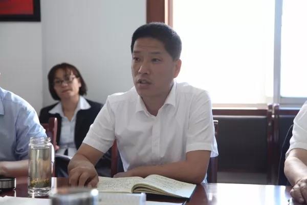 龍鋼集團強調(diào):敢于擔(dān)當(dāng)善作為 全力沖刺雙過半 龍鋼集團強調(diào):敢于擔(dān)當(dāng)善作為 全力沖刺雙過半