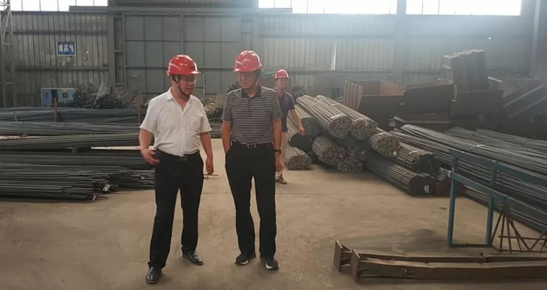 韋武強到龍鋼集團鋼加公司韓城加工車間調(diào)研指導工作 韋武強到龍鋼集團鋼加公司韓城加工車間調(diào)研指導工作