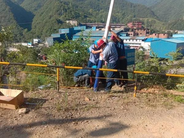 大西溝礦業(yè)公司:安裝路燈16盞 點亮職工幸福路 大西溝礦業(yè)公司:安裝路燈16盞 點亮職工幸福路