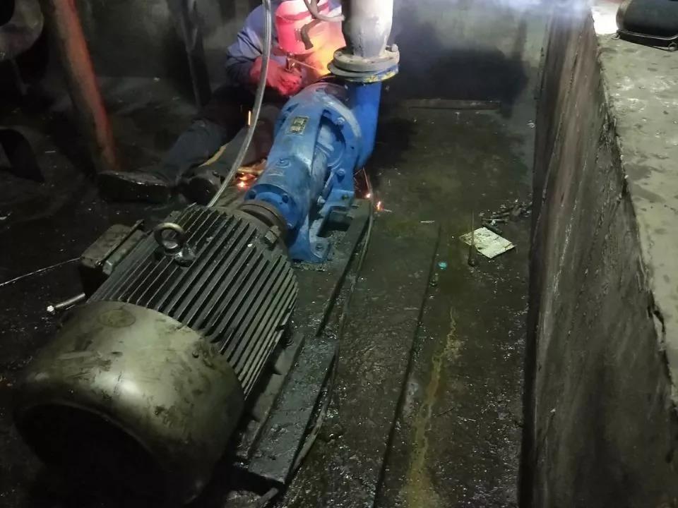 凝泵坑里的故事 凝泵坑里的故事