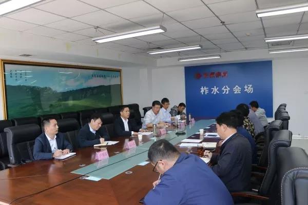 楊召朋到大西溝礦業(yè)公司調(diào)研固廢利用項(xiàng)目 楊召朋到大西溝礦業(yè)公司調(diào)研固廢利用項(xiàng)目