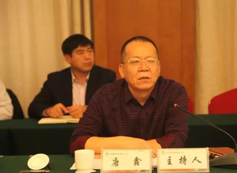 龍鋼集團(tuán)召開9月份經(jīng)濟(jì)運(yùn)行分析暨三季度追趕超越點(diǎn)評(píng)會(huì) 龍鋼集團(tuán)召開9月份經(jīng)濟(jì)運(yùn)行分析暨三季度追趕超越點(diǎn)評(píng)會(huì)