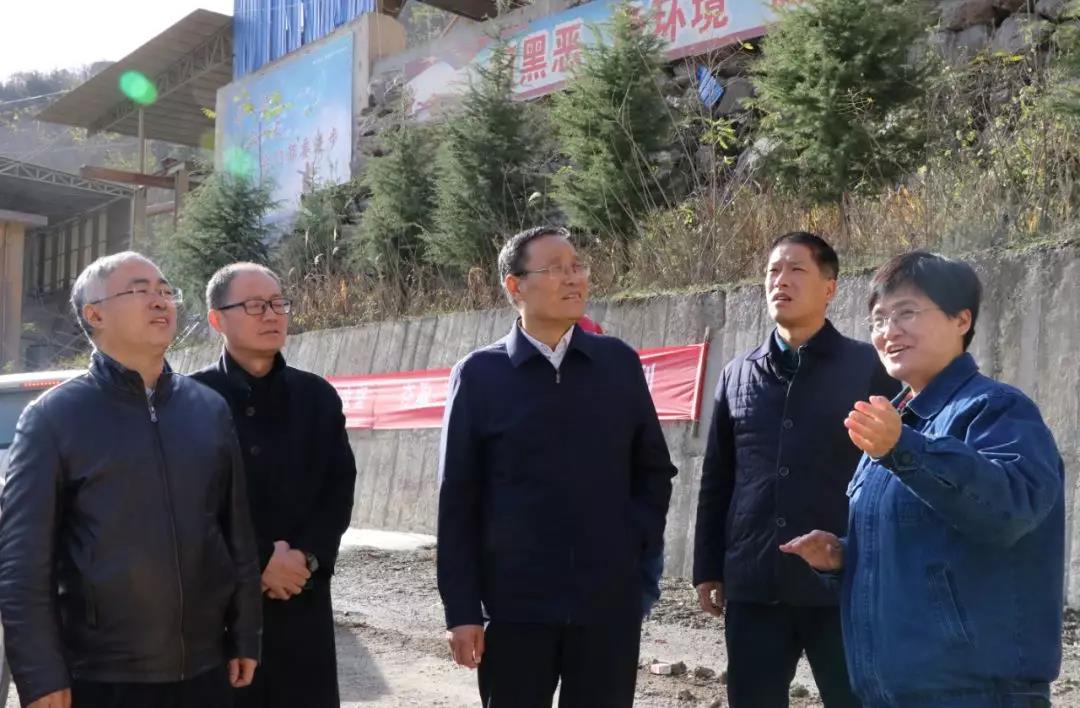 陜煤集團對龍鋼集團大西溝礦業(yè)公司進行安全大檢查 陜煤集團對龍鋼集團大西溝礦業(yè)公司進行安全大檢查