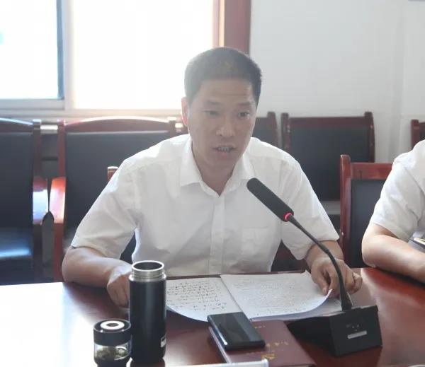 龍鋼集團(tuán)召開“以案促訓(xùn)”警示教育大會(huì)——深入推進(jìn)兩個(gè)領(lǐng)域突出問題專項(xiàng)整治工作 龍鋼集團(tuán)召開“以案促訓(xùn)”警示教育大會(huì)——深入推進(jìn)兩個(gè)領(lǐng)域突出問題專項(xiàng)整治工作