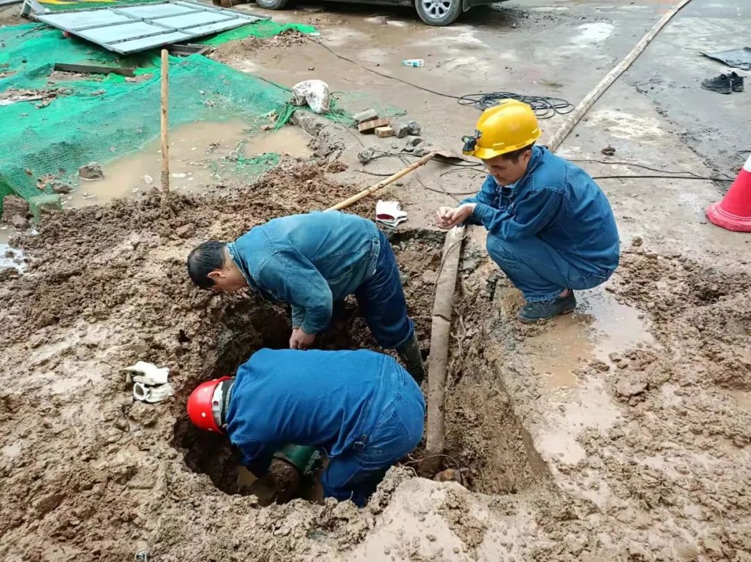 國慶里的一抹中國紅 國慶里的一抹中國紅